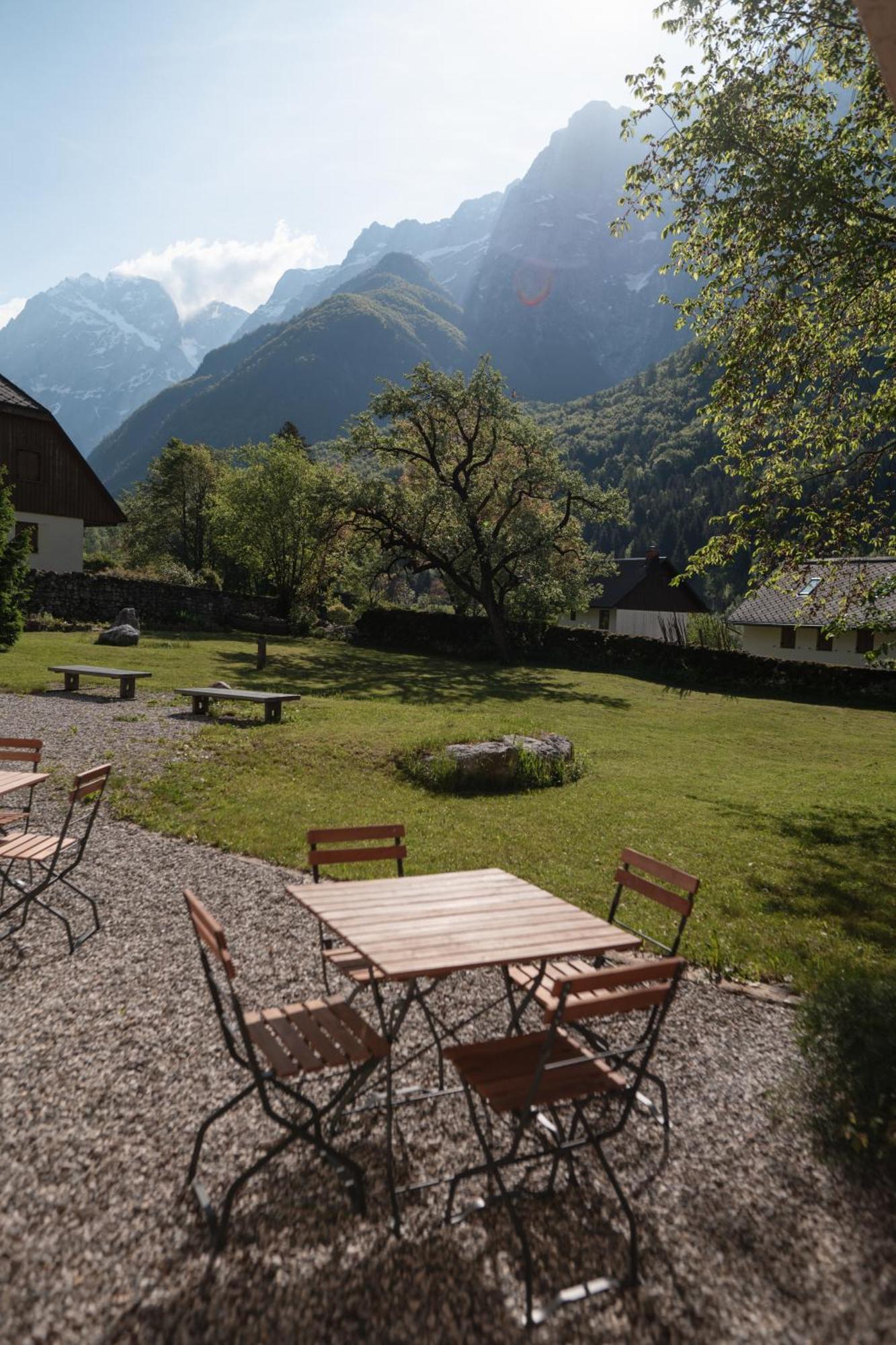 Bed and Breakfast Gorska Roza à Log pod Mangartom Extérieur photo